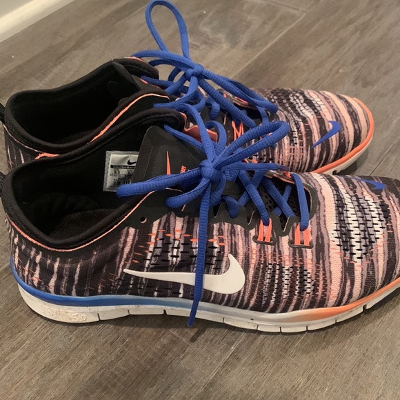 Nike sneakers - Picture 2 of 4